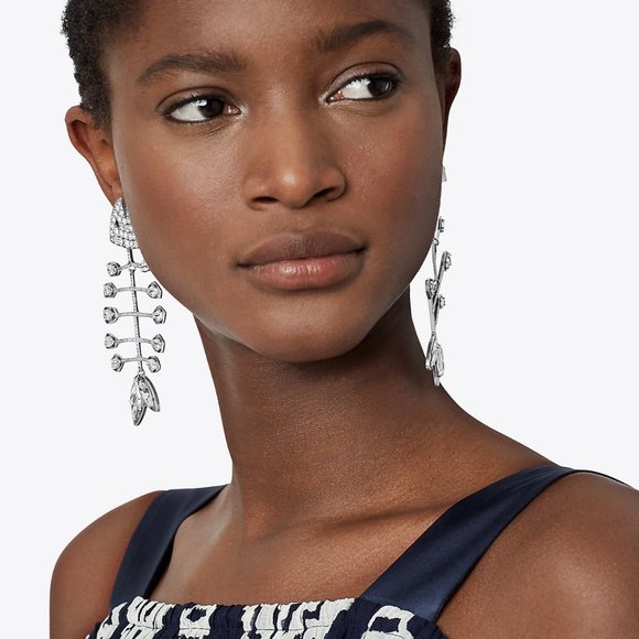 NWT Tory Burch Embellished Fish Mismatched Earring, Antique Silver/Crystal - Picture 2 of 6